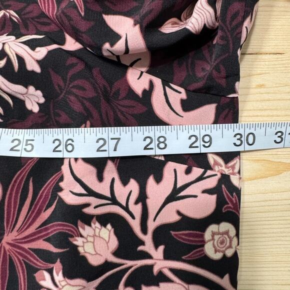 Catherines Top Women 3X Black Pink Floral Pleated Button Up Long Sleeve Collared - Picture 11 of 12